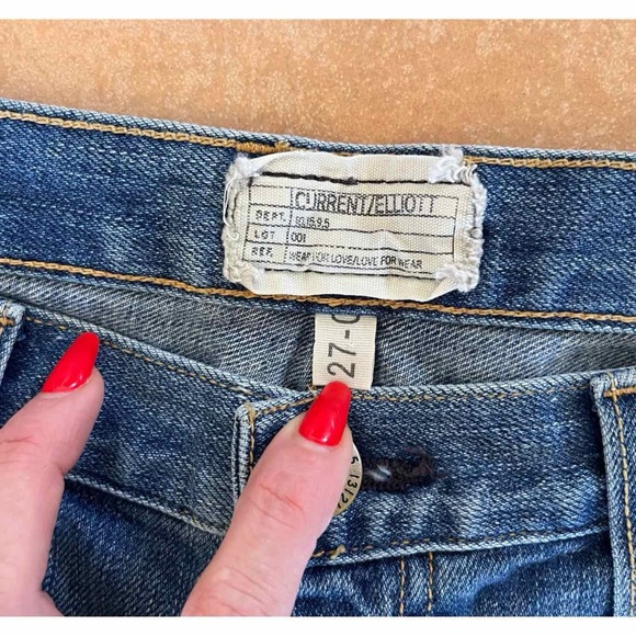 Current/Elliott low rise boyfriend distressed jean shorts size 27 - Picture 3 of 5